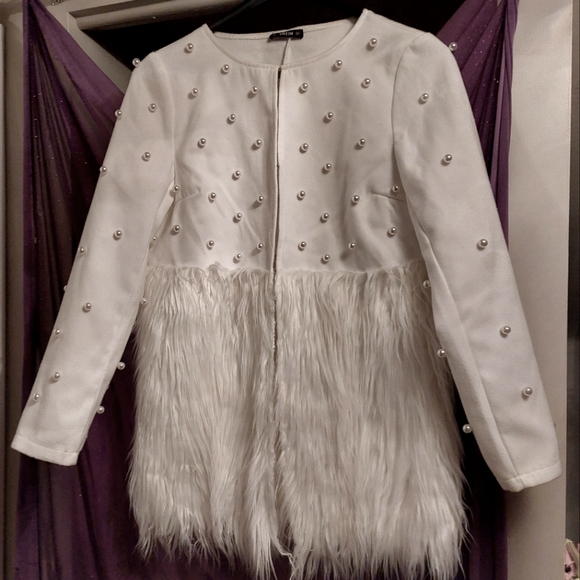 Large SHEIN White Pearl Beaded/Faux-Fur Cardigan - Picture 1 of 2